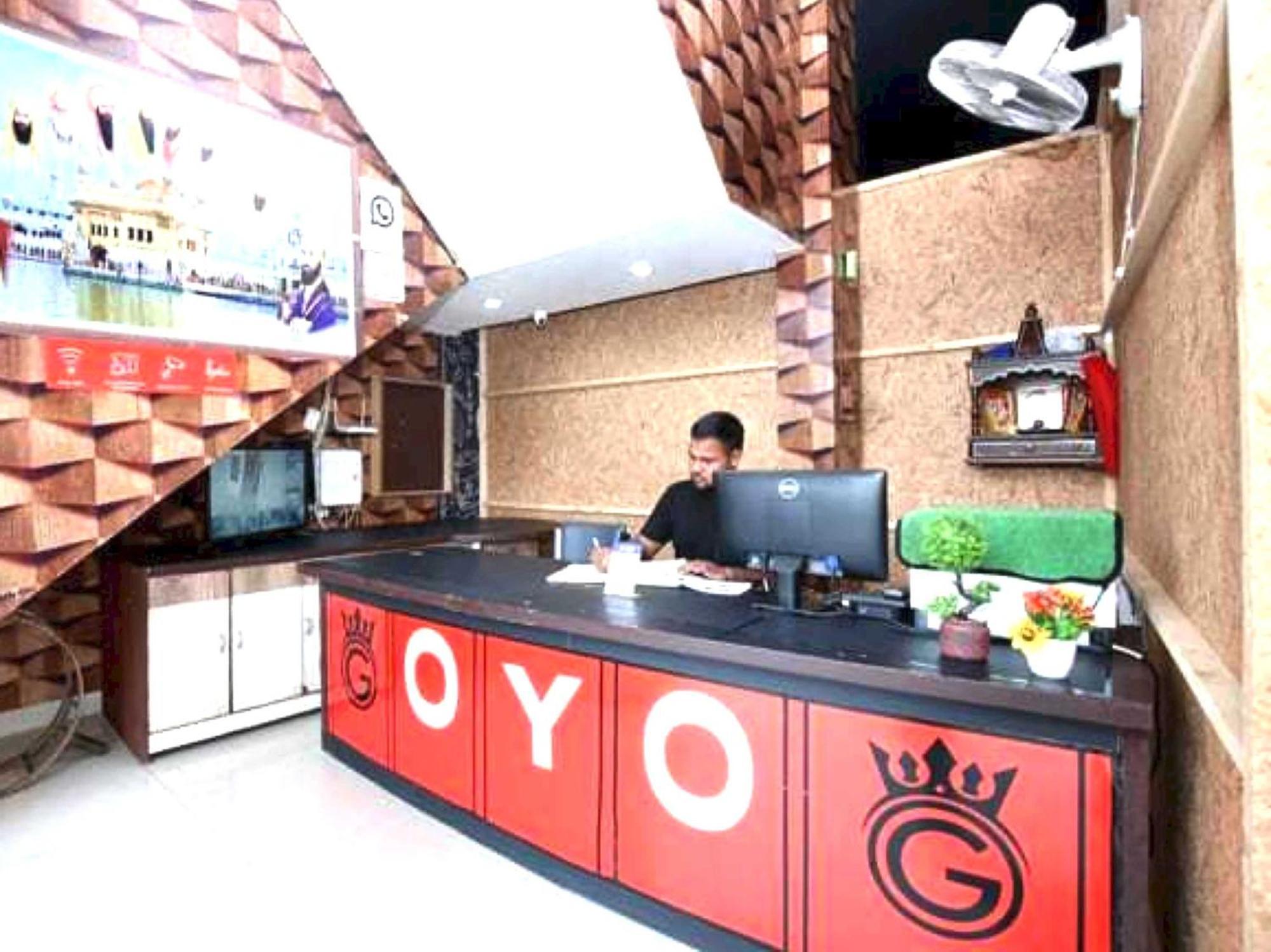 Oyo 91941 Hotel Golden Crown Sirhind Zewnętrze zdjęcie
